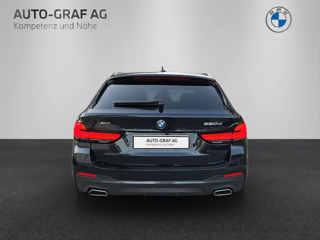 BMW 520d xDrive 48V Touring Pure M Sport