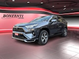 First vehicle image