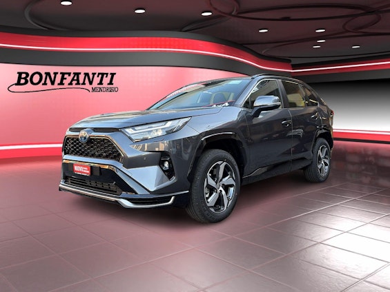 First vehicle image