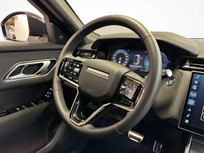 Fahrzeugbild LAND ROVER Range Rover Velar 2.0 P400e Dynamic SE