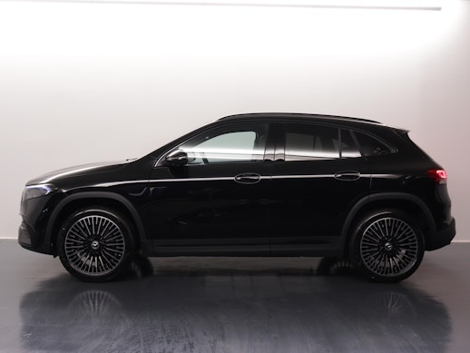 MERCEDES-BENZ EQA 350 AMG Line 4matic 3