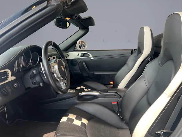 Porsche 911 Cabriolet 3.8 Carrera 4GTS PDK