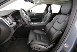 Vehicle image VOLVO XC60 2.0 B4 MH Ultimate Dark AWD