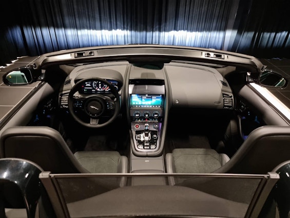 Vehicle image 7 Vehicle image 7