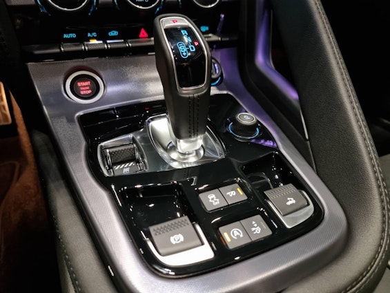 Vehicle image 14 Vehicle image 14