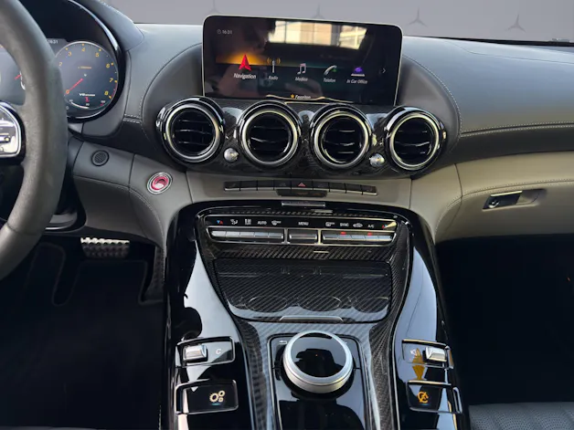 Mercedes-Benz AMG GT R Roadster