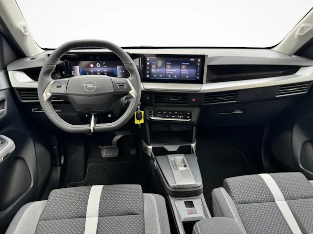 Opel 1.2 T HEV 145 GS