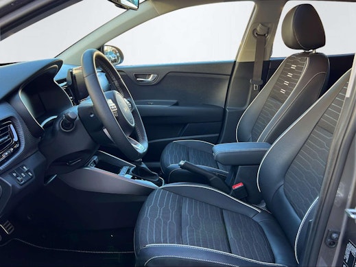 KIA Stonic 1.0 T-GDi MHEV GT-Line 3
