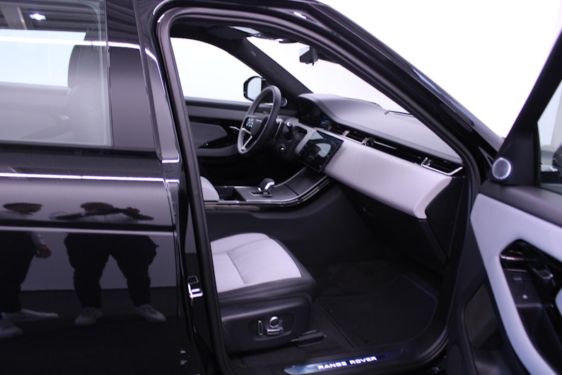 Vehicle image LAND ROVER RANGE ROVER EVOQUE