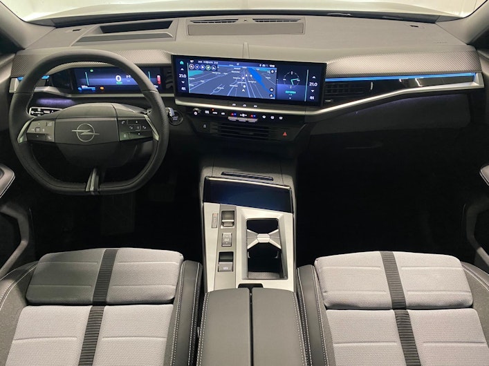 Vehicle image OPEL GRANDLAND