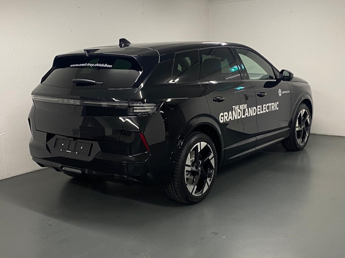 Vehicle image OPEL GRANDLAND