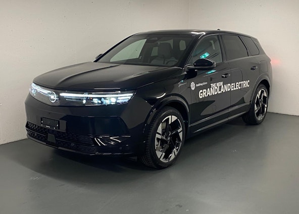 First vehicle image First vehicle image