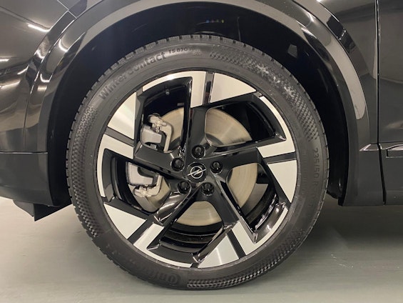 Vehicle image 4 Vehicle image 4