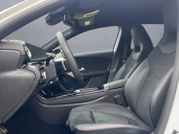 Mercedes-Benz A 250 AMG Line 4m