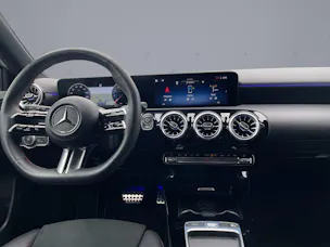 Mercedes-Benz A 250 AMG Line 4m