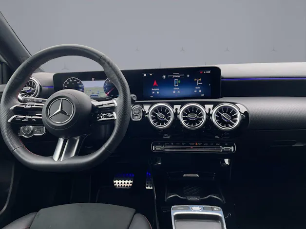 Mercedes-Benz A 250 AMG Line 4m
