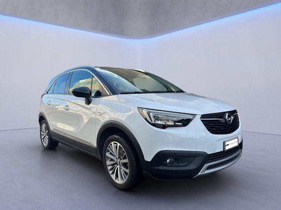 First vehicle image
