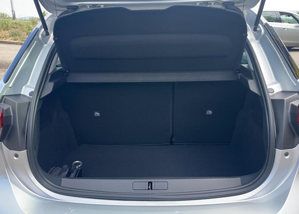 Vehicle image 10 Vehicle image 10