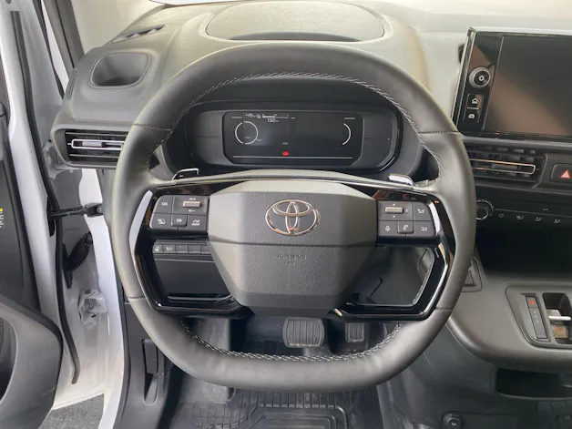 Toyota PROACE CITY Van L2 52KWh Active