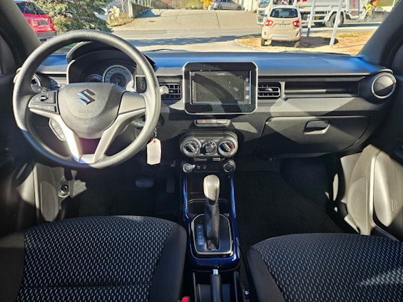 Vehicle image 7