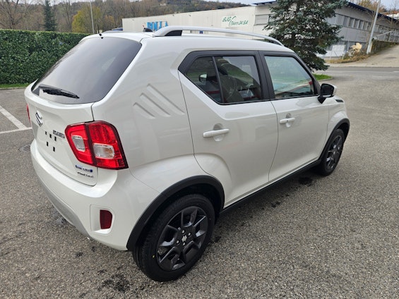 Vehicle image 5 Vehicle image 5