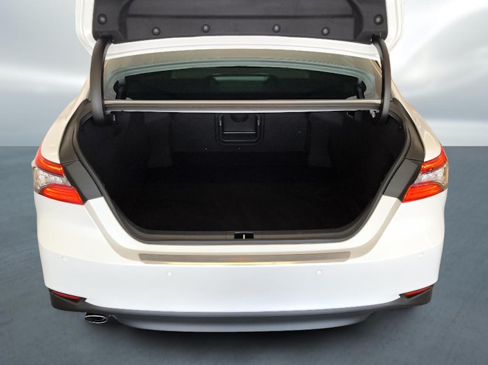 Vehicle image TOYOTA CAMRY