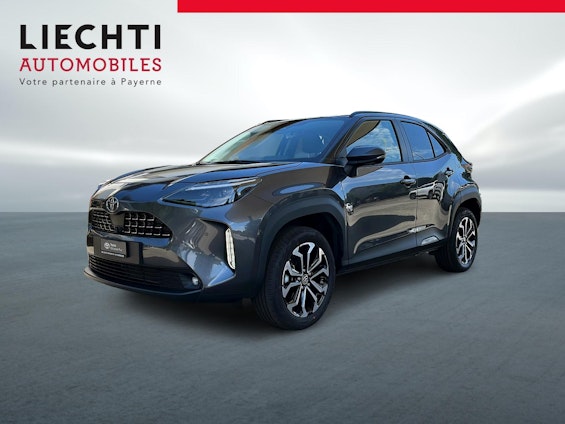 First vehicle image