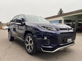 First vehicle image