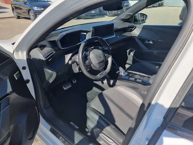 Peugeot 208 1.2 PureTech 130 GT Line