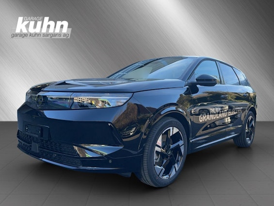 First vehicle image First vehicle image