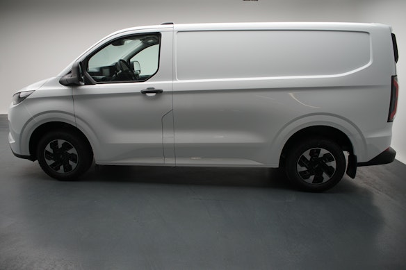FORD E-Transit C Van 320 L1 Trend 1