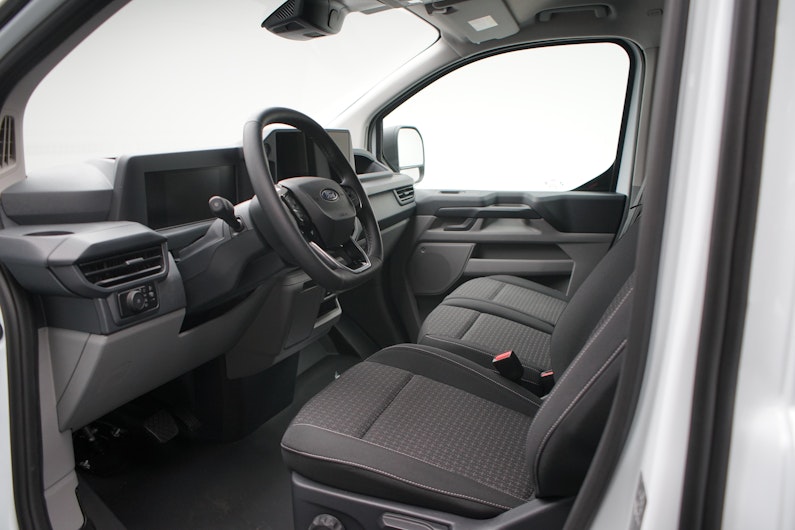 Vehicle image FORD TRANSIT CUSTOM