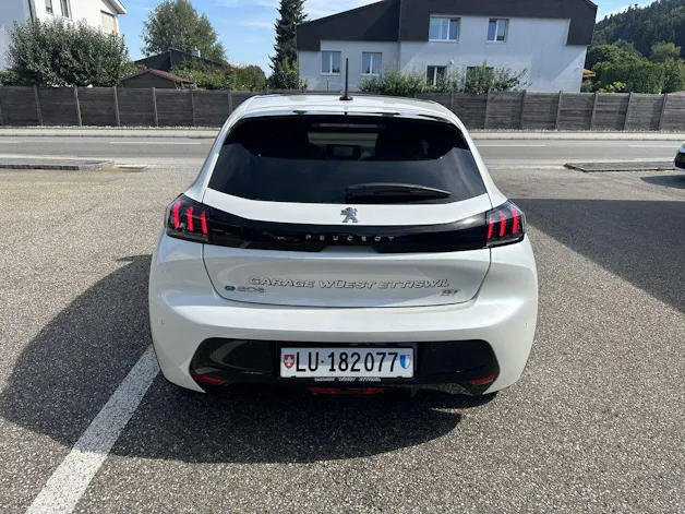 Peugeot 208 e-GT Pack