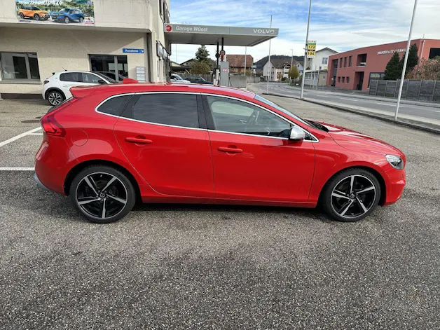 Volvo V40 2.0 D4 Kinetic R-Design S/S