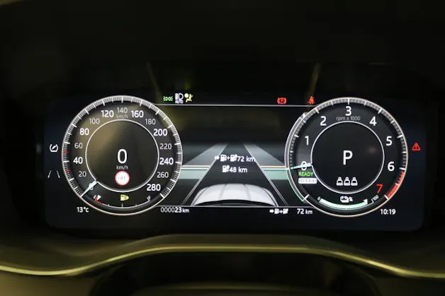 Jaguar F-Pace 2.0 P400e R-Dynamic SE 90th Anniversary Ed. AWD