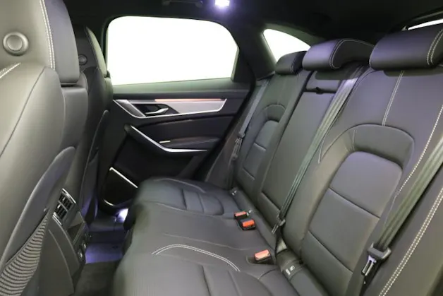 Jaguar F-Pace 2.0 P400e R-Dynamic SE 90th Anniversary Ed. AWD