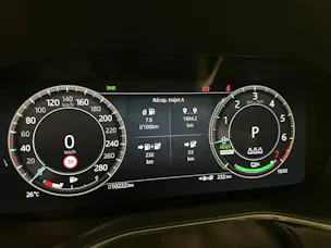 Jaguar F-Pace 2.0 P400e R-Dynamic SE 90th Anniversary Ed. AWD