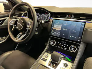 Jaguar F-Pace 2.0 P400e R-Dynamic SE 90th Anniversary Ed. AWD