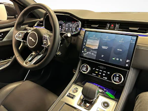 https://vehicle.imgix.net/3749076/fe61dccb-f9c0-4a76-a19b-6bd25f33bc9e.jpg
