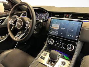 immagine del veicolo JAGUAR F-Pace 2.0 P400e R-Dynamic SE 90th Anniversary Ed. AWD