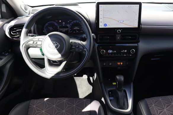 TOYOTA Yaris Cross 1.5 VVT-i HSD Premium AWD-i 1