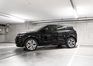 Vehicle image LAND ROVER Range Rover Evoque 2.0 T 250 R-Dynamic Autobiography