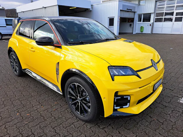 Renault R5 E-TECH 100% ELECTRIC iconic five 150PS Comfort Range