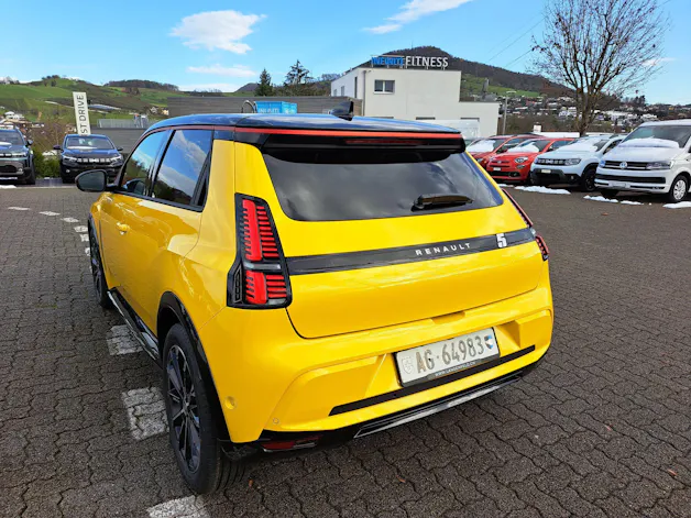Renault R5 E-TECH 100% ELECTRIC iconic five 150PS Comfort Range