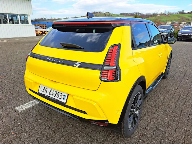 Renault R5 E-TECH 100% ELECTRIC iconic five 150PS Comfort Range