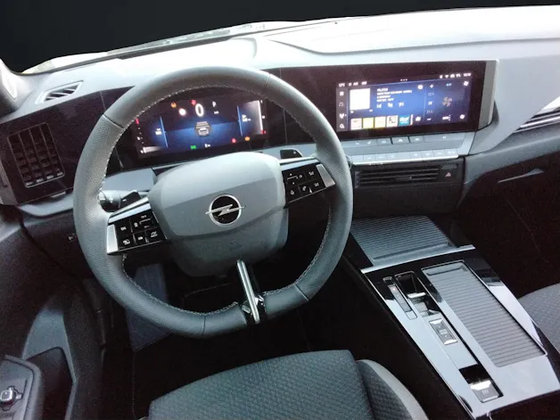 Opel Astra Sports Tourer 1.2 T 130 Edition