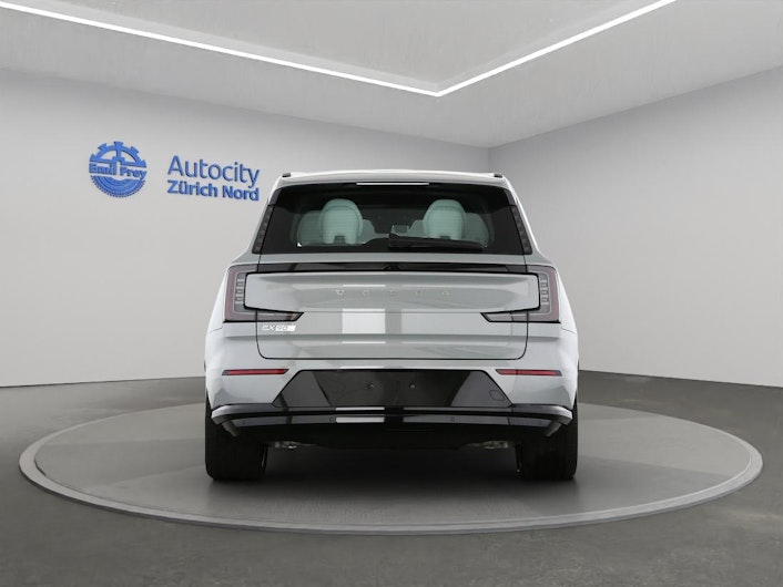 Vehicle image VOLVO EX 90