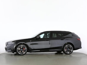 Vehicle image BMW i5 M60 xDrive Touring