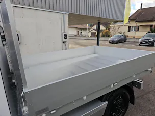 Opel Vivaro-e Brückenaufbau 3.5 t M 50kWh