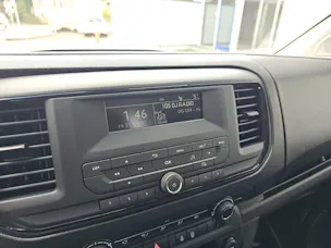 Opel Vivaro-e Brückenaufbau 3.5 t M 50kWh
